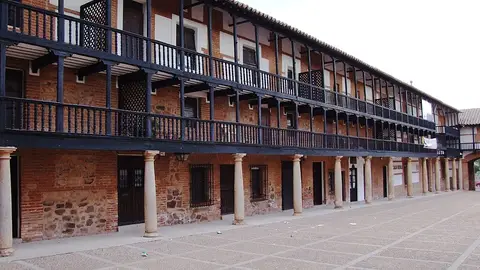 Plaza Mayor de San Carlos del Valle Plaza Mayor de San Carlos del Valle