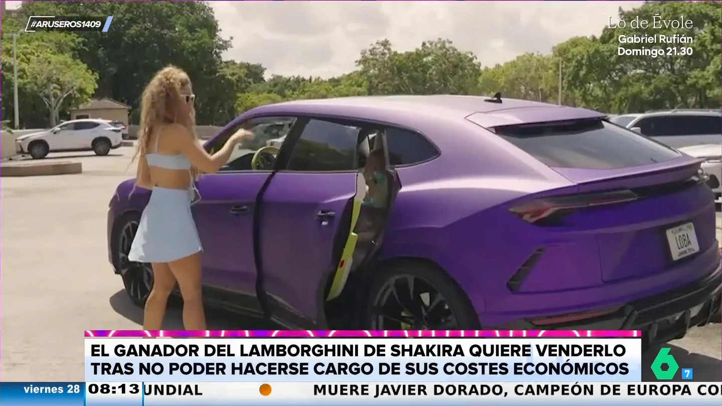 El ganador del Lamborghini sorteado por Shakira lo pone a la venta tras no poder hacerse cargo de los costes El ganador del Lamborghini sorteado por Shakira lo pone a la venta tras no poder hacerse cargo de los costes