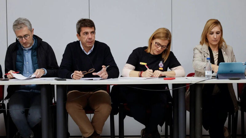 Carlos Mazón, Pilar Bernabé y Salomé Pradas en una foto de archivo en el CECOPI