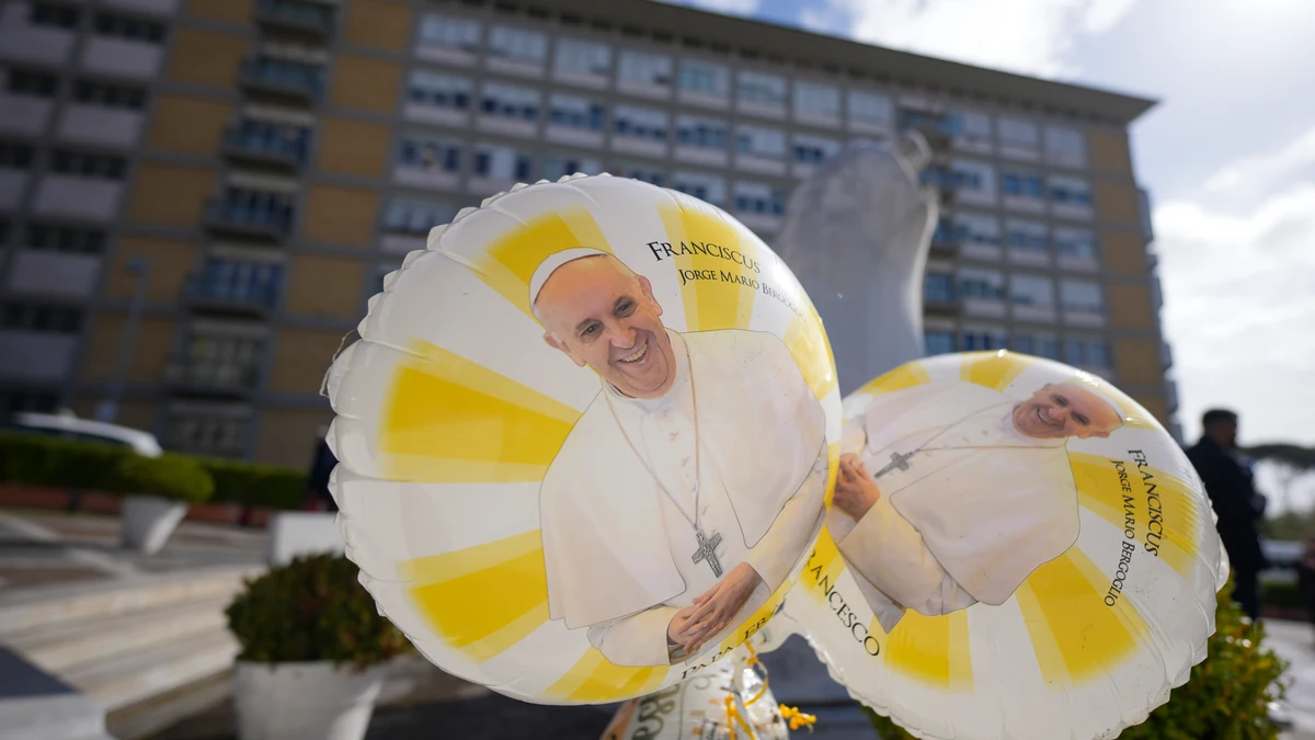 Pope Francis spends a quiet night after suffering a “sudden” worsening for a bronchospasm attack Pope Francis spends a quiet night after suffering a “sudden” worsening for a bronchospasm attack