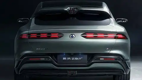 Es uno de los coches más avanzados del mundo, y está a punto de llegar a España: así es el Denza Z9 Denza Z9