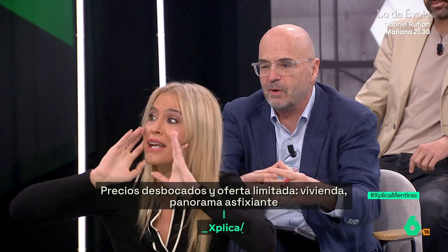 Afra Blanco, contundente ante Javier Díaz-Giménez: "¿Cómo que a los pobres? ¡A la clase trabajadora del país!" Afra Blanco, contundente ante Javier Díaz-Giménez: "¿Cómo que a los pobres? ¡A la clase trabajadora del país!"