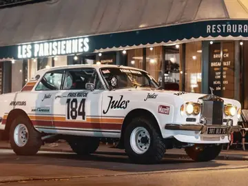 Así era el brutal Rolls-Royce que Christian Dior llevó al Dakar y que la marca trató de retirar Así era el brutal Rolls-Royce que Christian Dior llevó al Dakar y que la marca trató de retirar