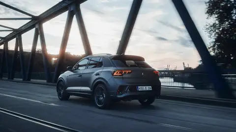 Volkswagen T-Roc R Carbon Mate Volkswagen T-Roc R Carbon Mate