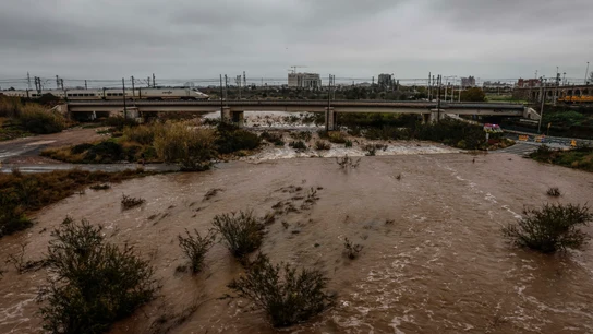Crecida del río Palancia a su paso por Sagunto, a 4 de marzo de 2025, en Valencia (España).  Crecida del río Palancia a su paso por Sagunto, a 4 de marzo de 2025, en Valencia (España).