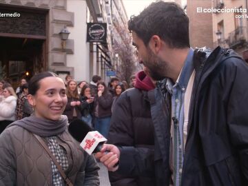 Isma Juárez, tras preguntar a unos jóvenes si conocen a Felipe González: "Sánchez lo está eliminando de los libros de historia"