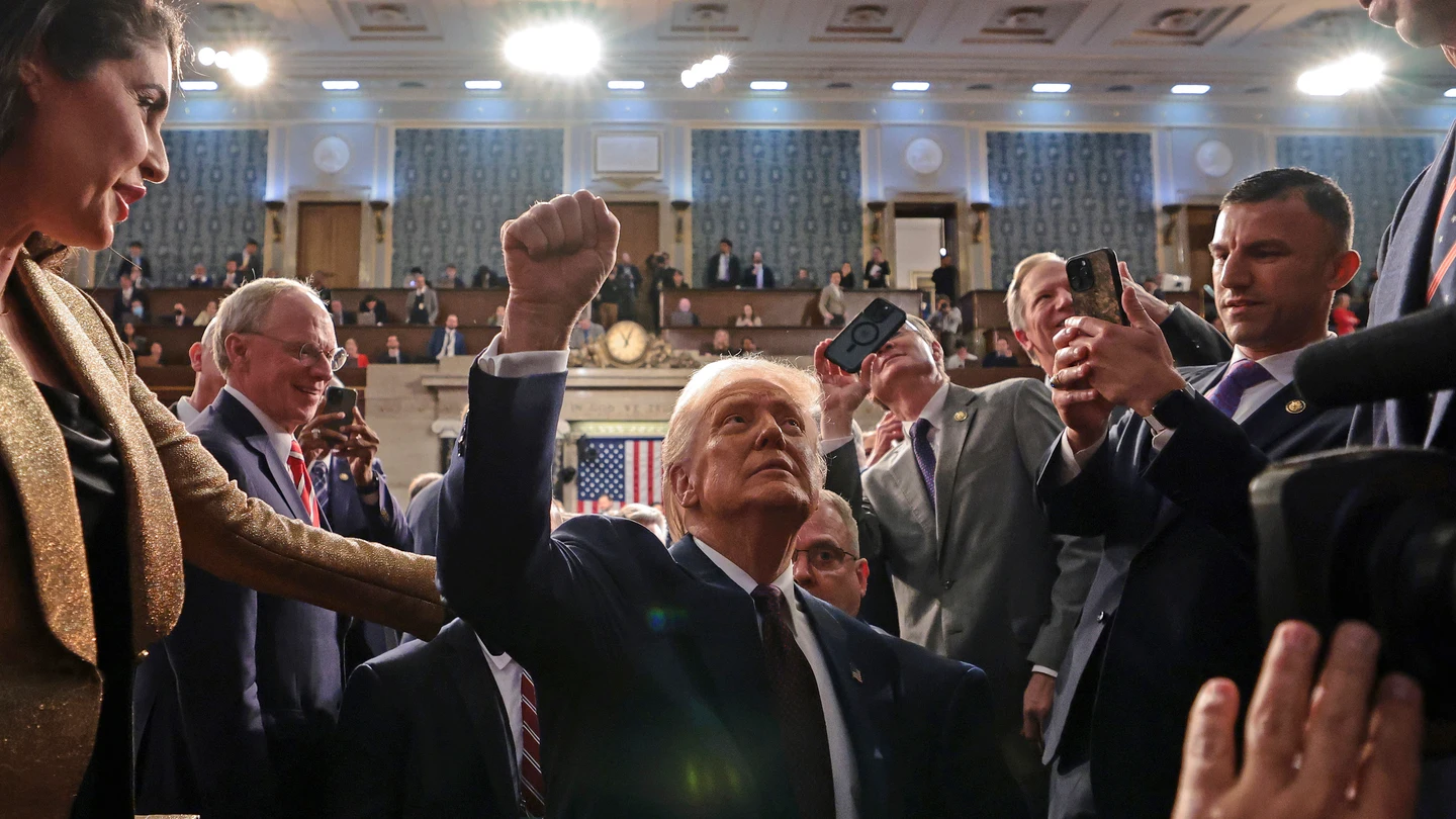 El presidente de Estados Unidos, Donald Trump, tras su discurso ante el Congreso El presidente de Estados Unidos, Donald Trump, tras su discurso ante el Congreso