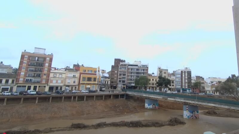 Imagen de la cámara situada en el barranco del Poyo en Paiporta