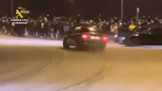 Las imágenes de la multitudinaria concentración ilegal de coches en La Rioja con cinco conductores denunciados Las imágenes de la multitudinaria concentración ilegal de coches en La Rioja con cinco conductores denunciados