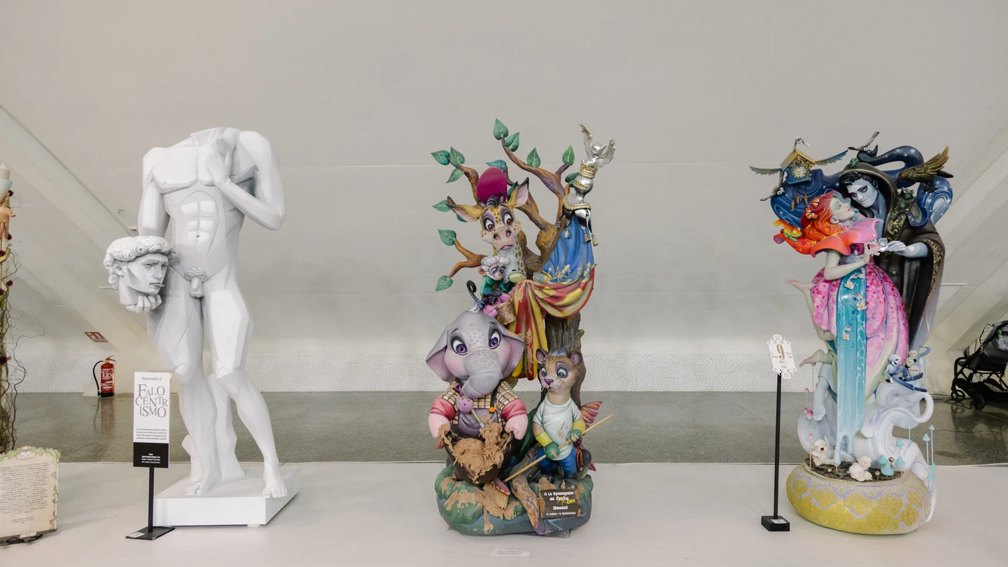 Exposición del Ninot de las Fallas de Valencia Exposición del Ninot de las Fallas de Valencia