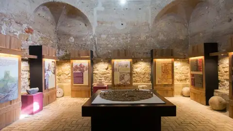 Interior del Castillo de Utrera Interior del Castillo de Utrera