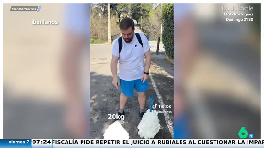 Ibai Llanos carga con los 56kg que ha perdido para hacer un llamamiento a la empatía: "Con 160kg esto no lo podía hacer" Ibai Llanos carga con los 56kg que ha perdido para hacer un llamamiento a la empatía: "Con 160kg esto no lo podía hacer"