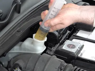 Cambiar líquido de frenos Cambiar líquido de frenos