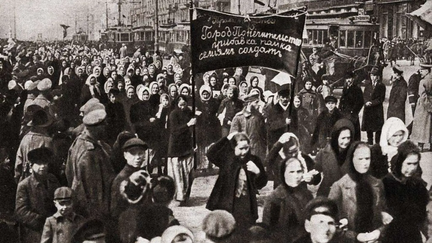Huelga de las mujeres rusas el 8 de marzo de 1917, en Nőnap - Petrográd Huelga de las mujeres rusas el 8 de marzo de 1917, en Nőnap - Petrográd