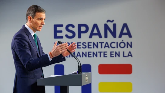 El presidente del Gobierno español, Pedro Sánchez, habla en una conferencia de prensa. El presidente del Gobierno español, Pedro Sánchez, habla en una conferencia de prensa.
