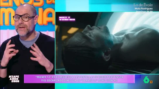 Robert Pattinson vuelve a las pantallas con 'Mickey 17': "El villano os va a recordar a un señor naranja..." Alberto Rey explica que el film, dirigido por Bong Joon-ho, gustó mucho en el Festival de Berlín. Además, explica que su campaña promocional ha sido "muy extraña".