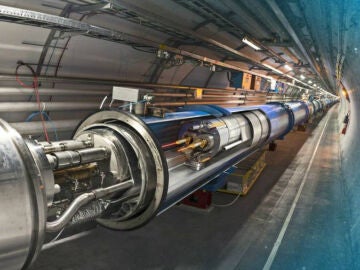 Recreaci&oacute;n art&iacute;stica del t&uacute;nel del LHC