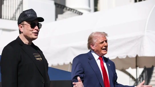 El presidente de EEUU, Donald Trump, acompañado de Elon Musk El presidente de EEUU, Donald Trump, acompañado de Elon Musk