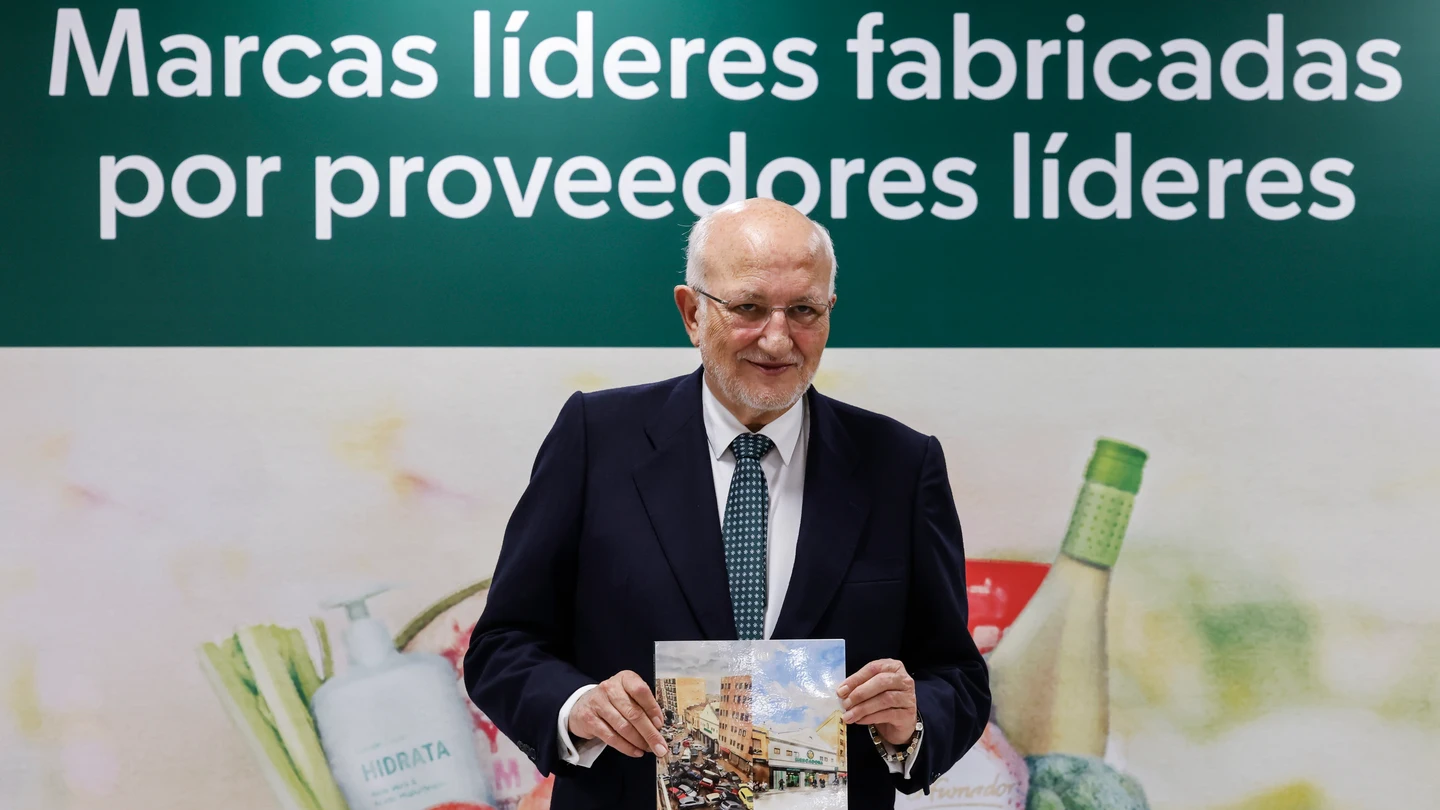 El presidente de Mercadona, Juan Roig, durante la rueda de prensa convocada para presentar los resultados económicos de 2024. El presidente de Mercadona, Juan Roig, durante la rueda de prensa convocada para presentar los resultados económicos de 2024.