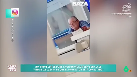 Pillan a un profesor viendo un vídeo porno mientras da clase: "Igual era de anatomía..." El docente comienza a ver una película subida de tono sin darse cuenta de que el proyector está conectado a su ordenador. Uno de sus alumnos decide grabar el surrealista momento.