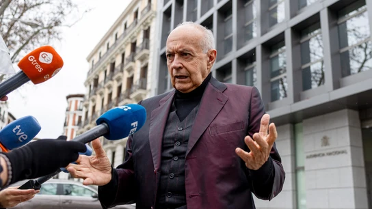 El productor José Luis Moreno atiende a los medios de comunicación en una imagen de archivo El productor José Luis Moreno atiende a los medios de comunicación en una imagen de archivo