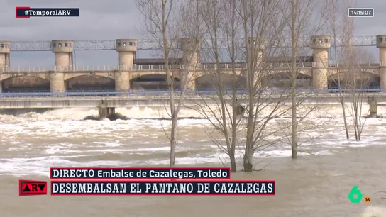 Las imágenes del embalse de Cazalegas desembalsando Las imágenes del embalse de Cazalegas desembalsando