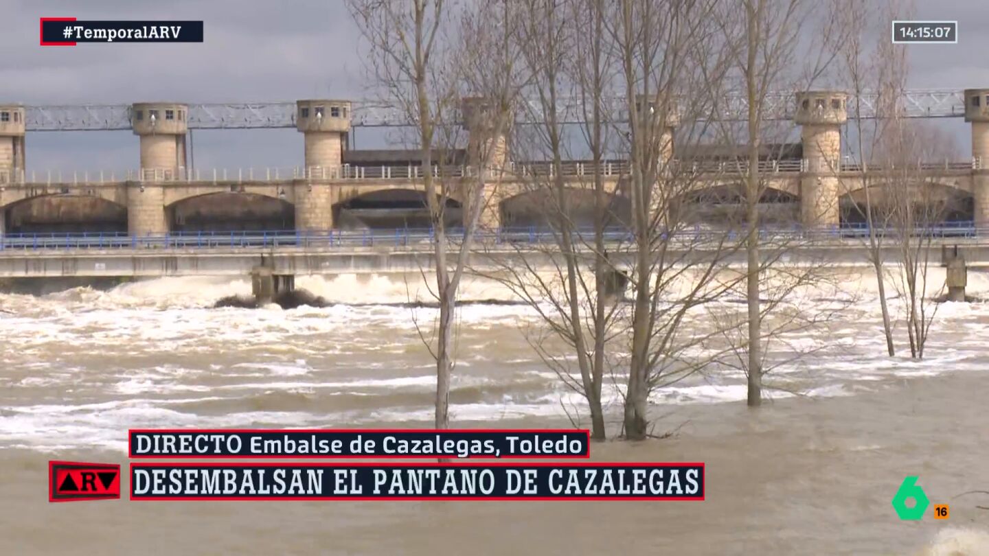 Las imágenes del embalse de Cazalegas desembalsando