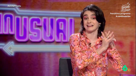 La broma de Sánchez a Inés Rodríguez tras pedir ir a Moncloa: "Con la excusa de accesibilidad se nos quiere meter hasta la cocina" La broma de Sánchez a Inés Rodríguez tras pedir ir a Moncloa: "Con la excusa de accesibilidad se nos quiere meter hasta la cocina"