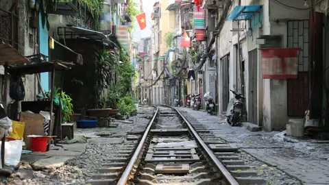 Calle del tren, en Hanoi Calle del tren, en Hanoi