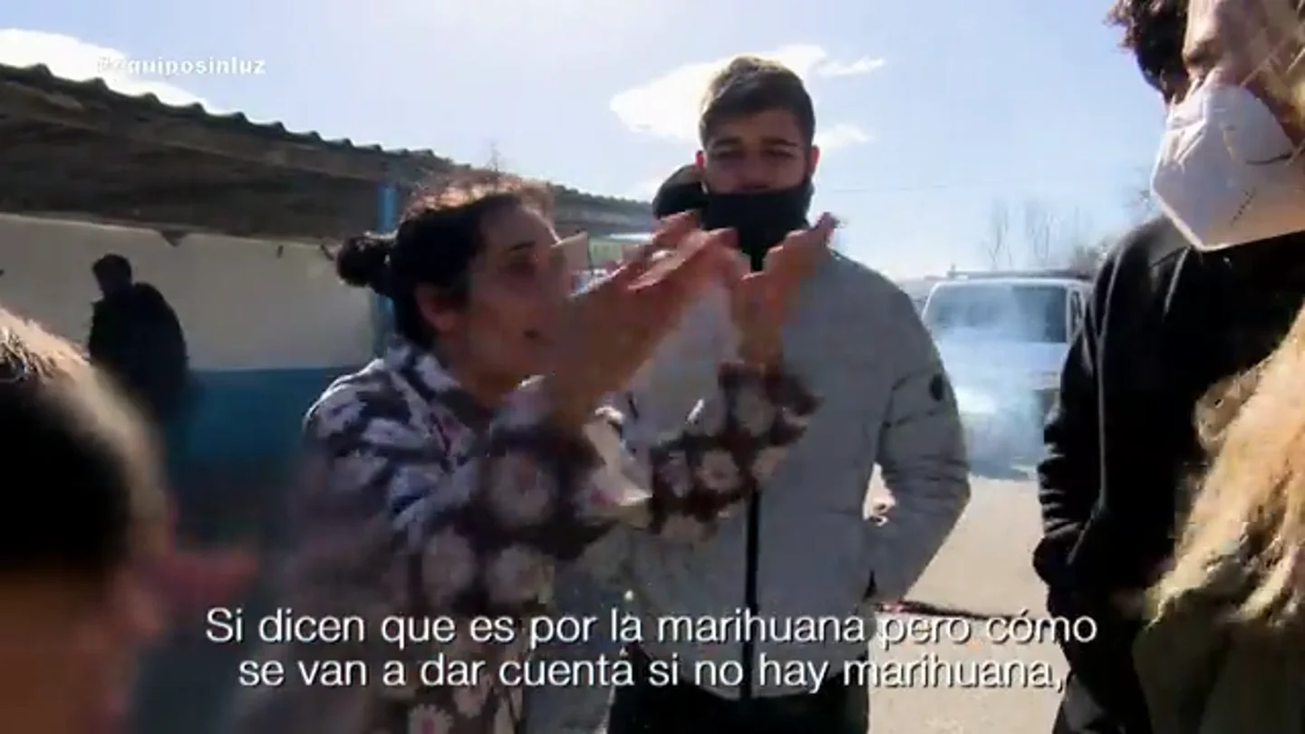 "Si nos vamos de aquí, vamos a destrozar Madrid entero": así denunciaron los vecinos de la Cañada Real sus condiciones "Si nos vamos de aquí, vamos a destrozar Madrid entero": así denunciaron los vecinos de la Cañada Real sus condiciones