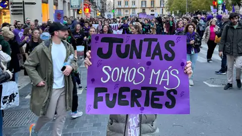 Cartel feminista durante el último 8M. Cartel feminista durante el último 8M.
