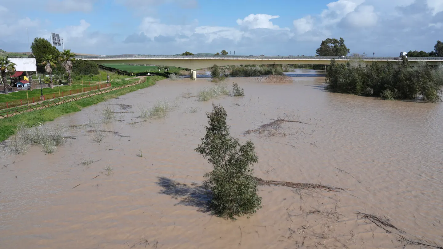 El río Guadalete a su paso por Jerez de la Frontera (Cádiz) El río Guadalete a su paso por Jerez de la Frontera (Cádiz)