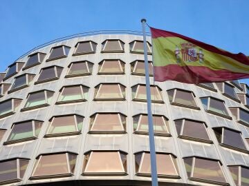 Vista de la fachada del Tribunal Constitucional 