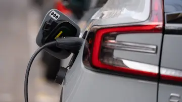 Coche cargando Coche cargando