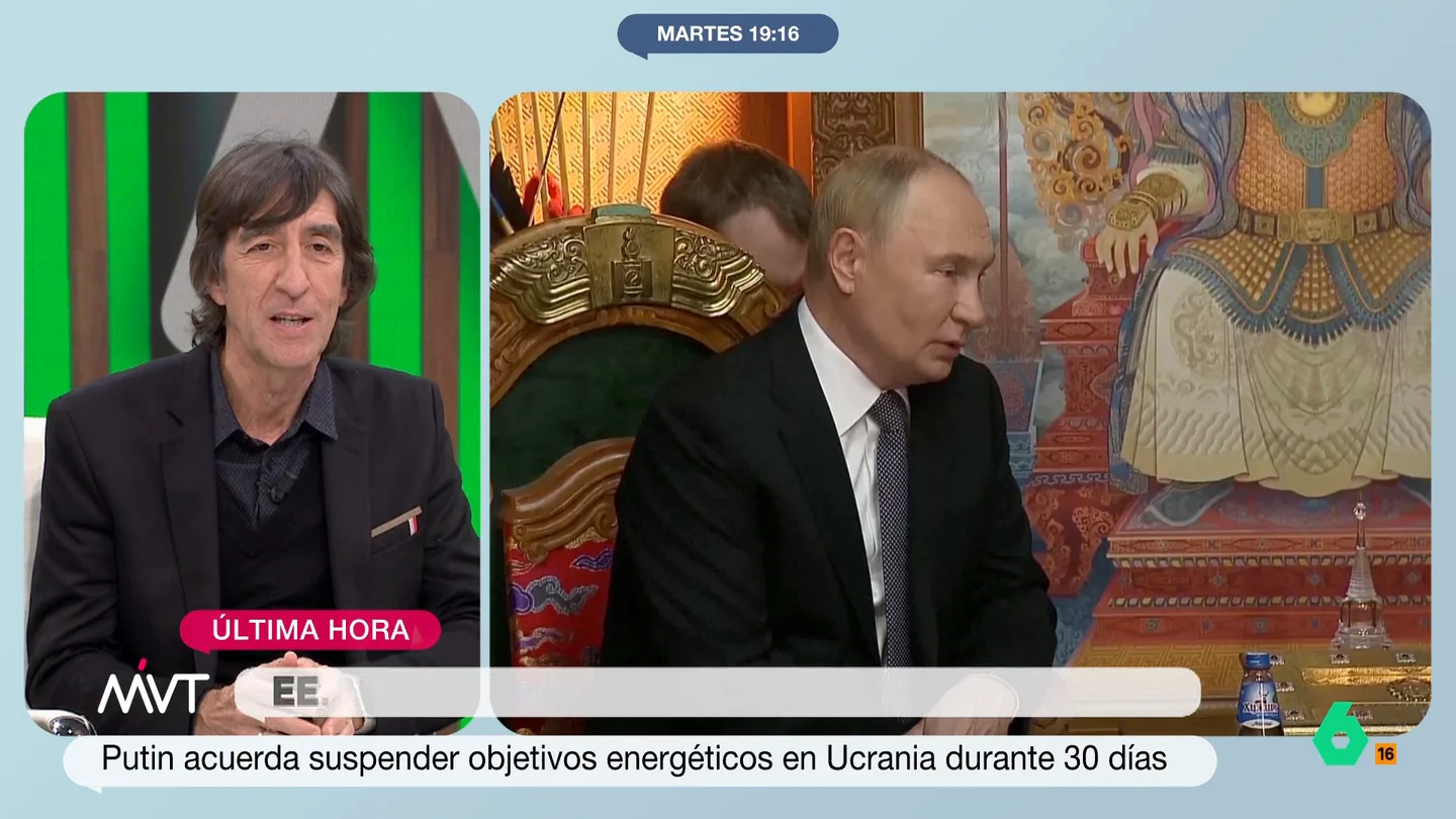 La reacción de Benjamín Prado a la conversación entre Trump y Putin: "Apañados vamos si esto es lo que va a arreglar el mundo" La reacción de Benjamín Prado a la conversación entre Trump y Putin: "Apañados vamos si esto es lo que va a arreglar el mundo"