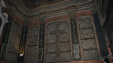 Iglesia de Bernardino alle Ossa Iglesia de Bernardino alle Ossa