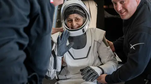 Suni Williams en su regreso a la Tierra tras 285 días en el espacio Suni Williams en su regreso a la Tierra tras 285 días en el espacio