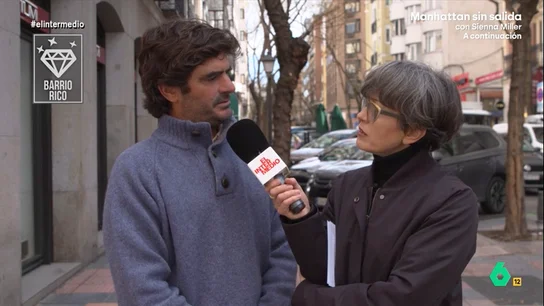 "Vamos, que no hace ni el huevo": la reacción de Thais Villas cuando un hombre de barrio rico le explica su día a día ¿De dónde vienen y a dónde van en un barrio rico y un barrio obrero? Thais Villas sale a la calle para analizar las rutinas y los planes en dos zonas de Madrid con un poder adquisitivo muy distinto. Sus respuestas, en este vídeo.