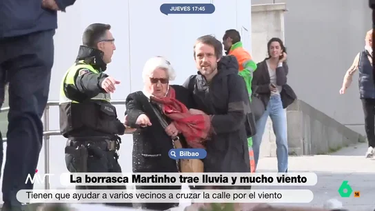 El Cantábrico azotado por la borrasca 'Martinho': lluvias torrenciales, vientos de hasta 112 km/h y caos en las calles El Cantábrico azotado por la borrasca 'Martinho': lluvias torrenciales, vientos de hasta 112 km/h y caos en las calles