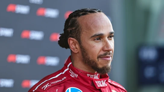El jefe Ferrari ironiza sobre el 'posible socio' de Hamilton: “¿Max mejor amigo? Pregúntale a Lewis” El jefe Ferrari ironiza sobre el 'posible socio' de Hamilton: “¿Max mejor amigo? Pregúntale a Lewis”