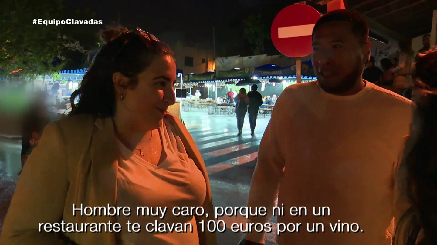 Las quejas de los clientes por las 'clavadas' en una feria medieval de Mallorca: "Una botella de vino, 100 euros" Las quejas de los clientes por las 'clavadas' en una feria medieval de Mallorca: "Una botella de vino, 100 euros"