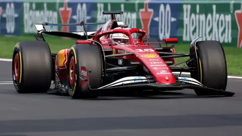 Leclerc perdió parte del alerón Leclerc perdió parte del alerón