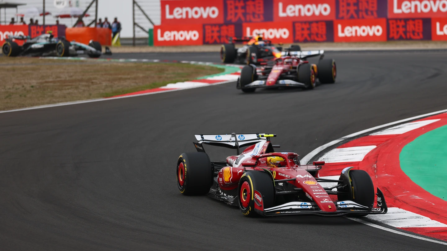 Lewis Hamilton y Charles Leclerc Lewis Hamilton y Charles Leclerc