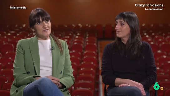 Beatriz Romero, intérprete de LSE de Rozalén: "Intento cantar con lengua de signos" Inés Rodríguez entrevista a la cantante Rozalén y a su intérprete de signos, Beatriz Romero. Ambas han contado cómo se conocieron y qué suposo incorporar el LSE a sus actuaciones.