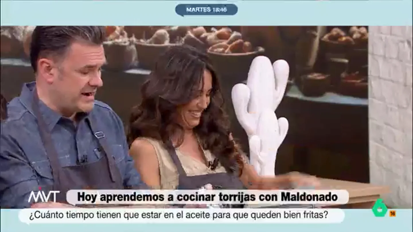 Iñaki López, sobre las torrijas: "¿Atemporales? ¡Un huevo! Se te quedan pegadas al riñón para toda la vida" Aunque las torrijas son una receta que se prepara en la época de cuaresma, el chef Carlos Maldonado cuenta que ya es posible disfrutarlas durante todo el año. "Son atemporales", afirma el cocinero.