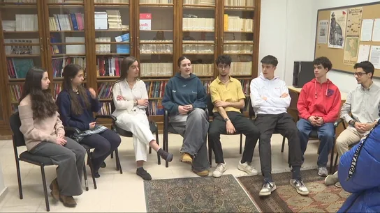 "El hombre fuerte no llora": adolescentes revelan la misoginia normalizada en redes sociales "El hombre fuerte no llora": adolescentes revelan la misoginia normalizada en redes sociales