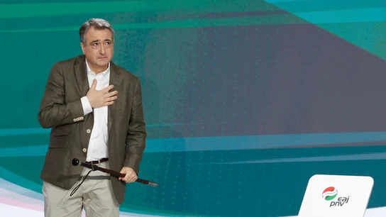 Aitor Esteban, elegido nuevo líder del PNV en sustitución de Andoni Ortuzar Aitor Esteban, elegido nuevo líder del PNV en sustitución de Andoni Ortuzar