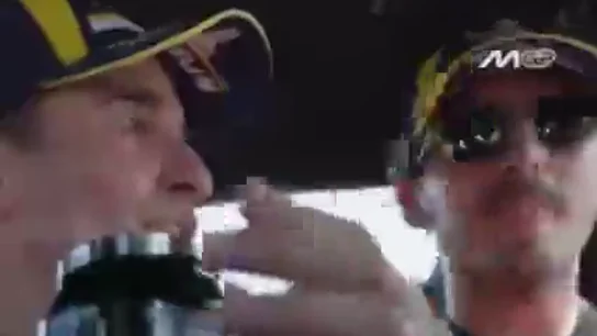 Marc Márquez y 'Pecco' Bagnaia La genial reacción de Bagnaia a la 'salvada' de Márquez en la 'sprint' de Austin: "No entiendo cómo..."