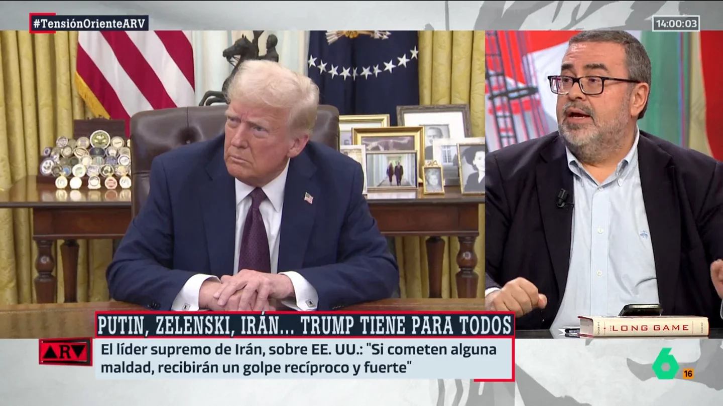 Pedro Rodríguez, sobre Trump: "Empieza a ver el mundo como un clavo porque la única herramienta que le queda es un martillo" Pedro Rodríguez, sobre Trump: "Empieza a ver el mundo como un clavo porque la única herramienta que le queda es un martillo"