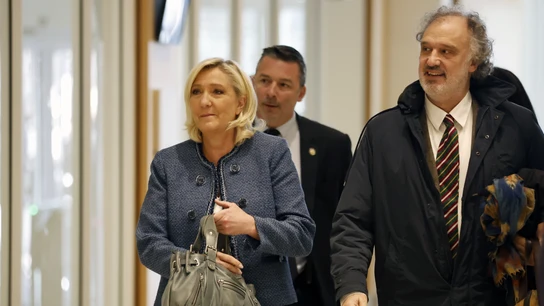 La líder de extrema derecha Marine Le Pen, en el juzgado de París el 31 de marzo de 2025. La líder de extrema derecha Marine Le Pen, en el juzgado de París el 31 de marzo de 2025.